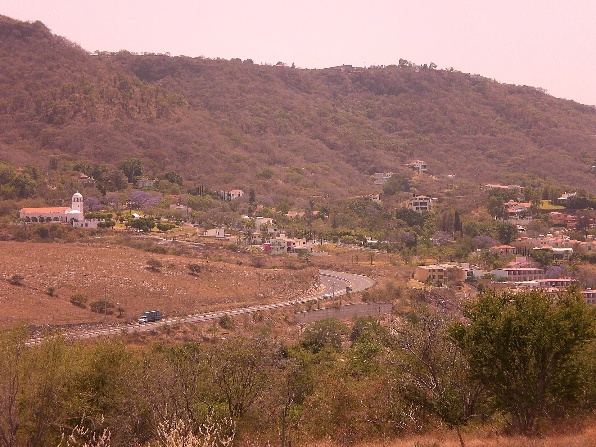 Las Cañadas, Zapopan. Fotografía de archivo fechada en 2006 por su autor.