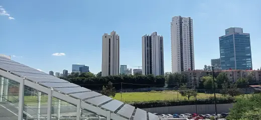 Skyline de avenida de las Américas, Guadalajara. Fotografía de 2021.